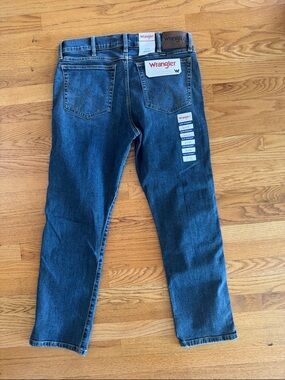 New! Wrangler Blue Denim Slim Straight Leg Jeans 32x30